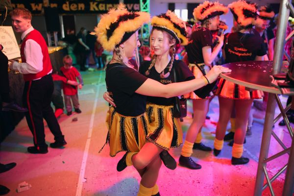 2026-02-14-rkg-kinderfasching-069daeda541-7087-e1d5-366d-d78d1f16cfff3C63EC37-61BE-BDAD-E8F1-2DBC91CCE693.jpg