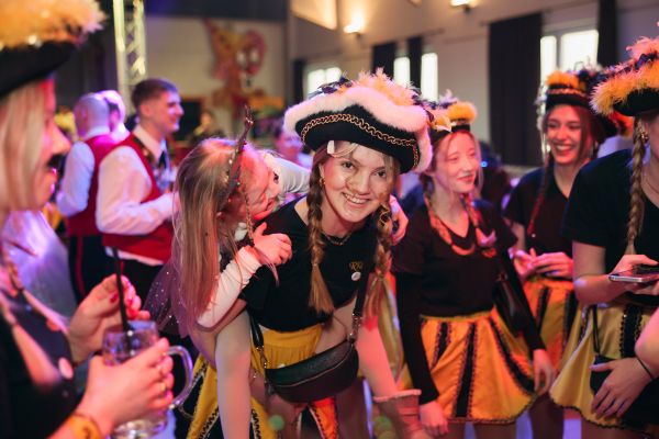 2026-02-14-rkg-kinderfasching-075b0548447-8b9a-8b8c-3579-0379ed8daeb5B893C08D-9D07-F6D0-880A-37AF9864F3D5.jpg