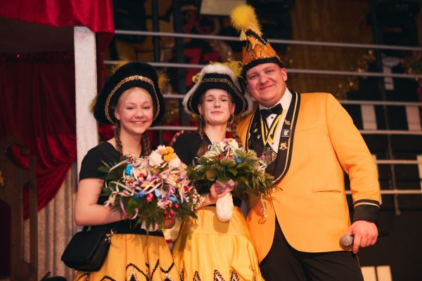2026-02-14-rkg-kinderfasching-1436FB6E7F0-2554-DD38-772E-F89353BD9E22.jpg