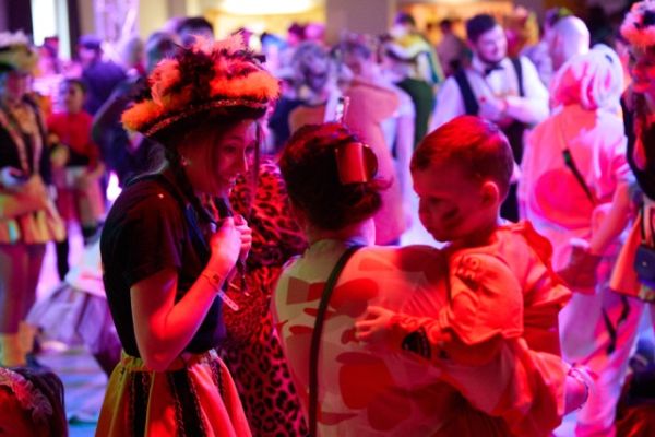 mittel-2026-02-14-rkg-kinderfasching-079d54626d8-66ef-a3c7-c727-a19e120f14f7652C48C2-199E-BA4B-428C-000AD1CDF39D.jpeg