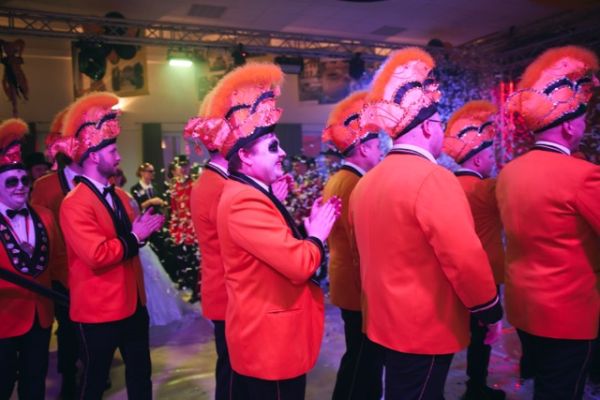 mittel-2026-02-14-rkg-kostuemball-01649f44bfd-3043-101f-d349-d0ef1f8ccc40A27DDA95-12A6-2EA4-F531-492DFCAEF062.jpeg