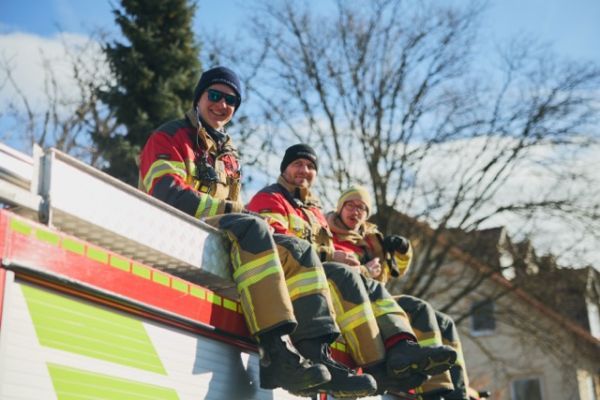 mittel-2026-02-15-rkg-karnevalsumzug-01-0062b6066de-660c-ea45-d9e7-7b548ccef4d9CE805450-4CA8-38DE-6C56-116E3B9B3D9E.jpeg
