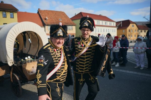 mittel-2026-02-15-rkg-karnevalsumzug-01-071980CAC85-10E7-F5CA-8666-AD25CEF8CF83.jpeg