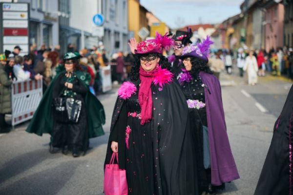 mittel-2026-02-15-rkg-karnevalsumzug-01-09120323C42-E10D-712D-9CF3-3A582A30218C.jpeg