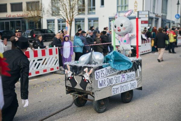 mittel-2026-02-15-rkg-karnevalsumzug-01-1452462e05f-2c42-ff44-512e-622b10a2dd942665B356-BA88-0232-6150-860357A6498E.jpeg