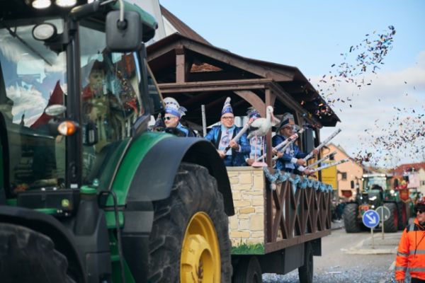 mittel-2026-02-15-rkg-karnevalsumzug-01-185D4070BA7-1C4C-11C2-7F92-8D606D01E59D.jpeg