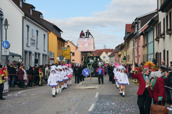 mittel-2026-02-15-rkg-karnevalsumzug-01-22088620241-2980-57c2-0d00-3ec5eae07ea2420A42F1-D469-75D8-4CCF-AC09E8DA2C9B.jpeg